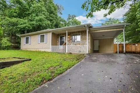 410 Galena Ct, Fairburn, GA 30213