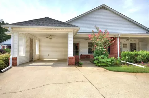 150 Old Mill Rd #207, Cartersville, GA 30120