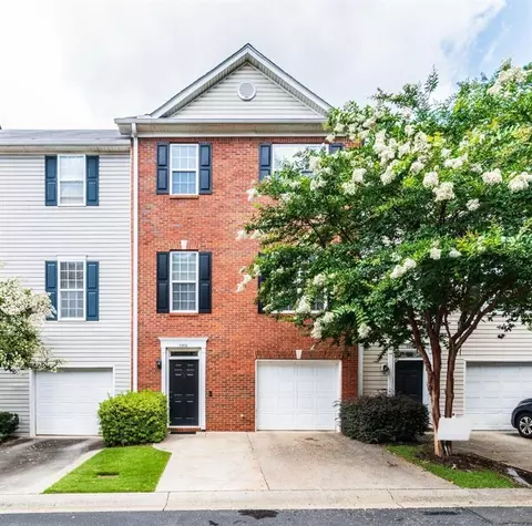 5359 Hickory Knl, Norcross, GA 30071