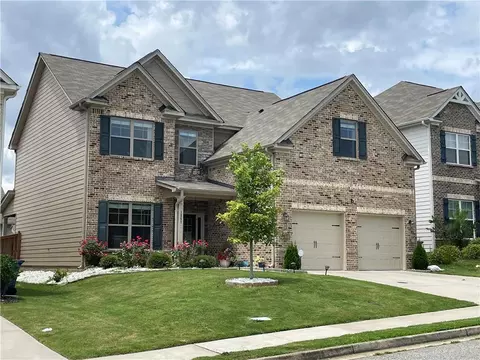 1567 Weatherbrook Cir, Lawrenceville, GA 30043