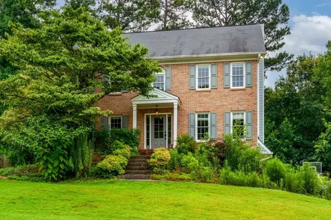 1012 Fairwood Ln NW, Acworth, GA 30101