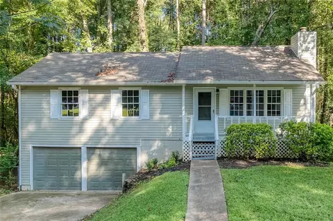 1738 Merry Oak Rd SW, Marietta, GA 30008
