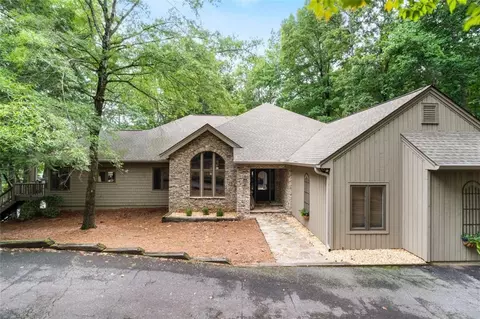 126 Canada Geese Pt, Big Canoe, GA 30143