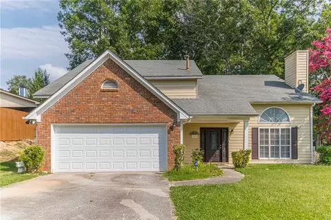 2143 Cheyenne Ln, Lawrenceville, GA 30044