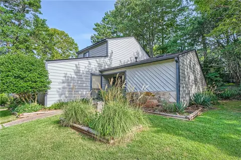 292 Pam Ln SW, Marietta, GA 30064