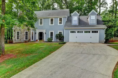 2001 Montrose Ct, Lawrenceville, GA 30044