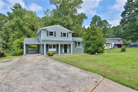 890 Kings Grant Dr NW, Atlanta, GA 30318