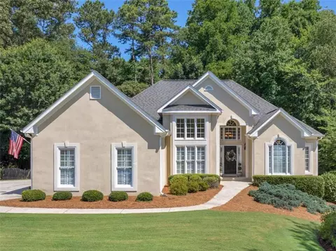 1595 Little Lisa Ln, Snellville, GA 30078