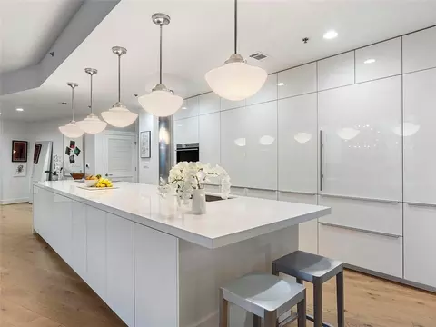 1080 Peachtree St NE #3315, Atlanta, GA 30309