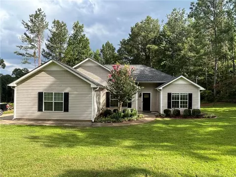 413 Wolf Creek Ct, Locust Grove, GA 30248
