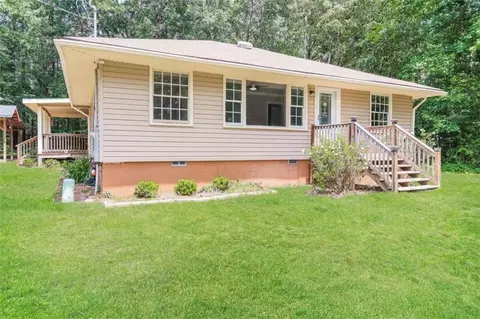 1363 Old Chipley Rd, Pine Mountain, GA 31822