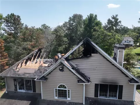 4409 Oliver Ln, Douglasville, GA 30135