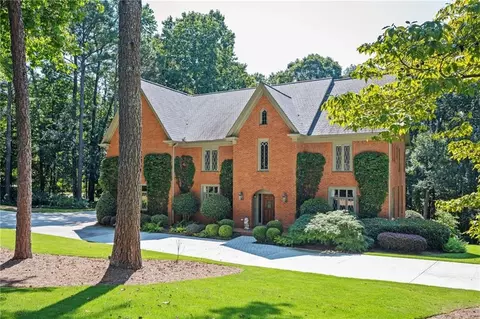5874 Heritage Ln, Stone Mountain, GA 30087