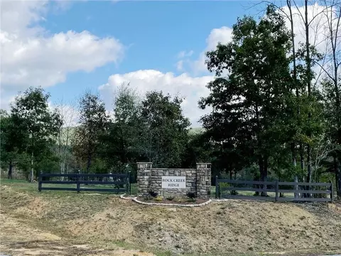 200 Ridgeview Trl, Calhoun, GA 30701