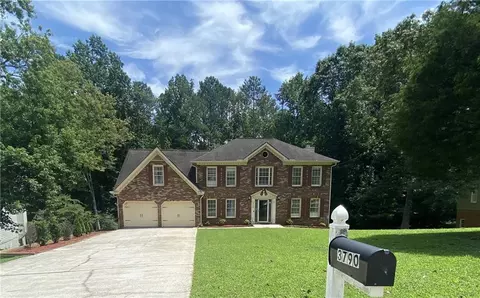 3790 Mountain Cove Rd, Snellville, GA 30039
