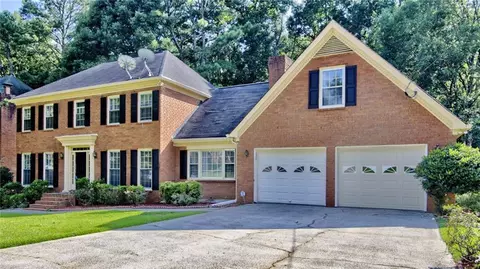 203 Jamestown Ct SW, Lilburn, GA 30047