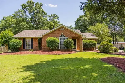595 Trove Dr, Rome, GA 30165
