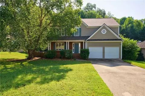1098 Dalesford Dr, Alpharetta, GA 30004