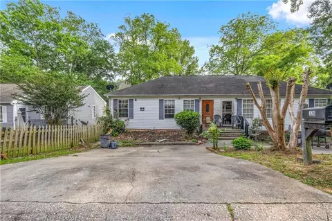 328 Roosevelt Cir NE, Marietta, GA 30060