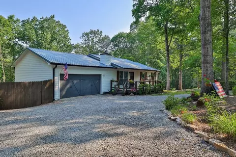201 Hampton Dr, Dawsonville, GA 30534