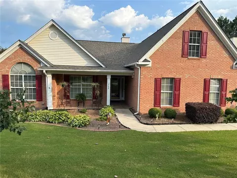 1742 Mission Park Dr, Loganville, GA 30052
