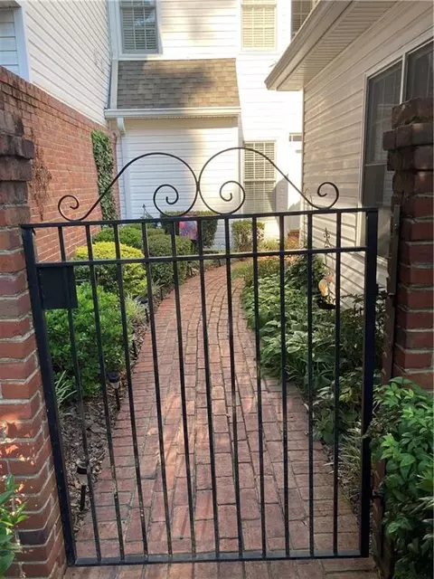 4994 Olde Towne Way, Marietta, GA 30068