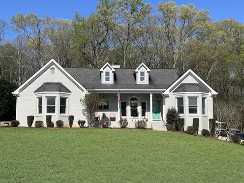 1557 Maddox Rd, Hoschton, GA 30548
