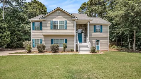 148 Molasses Ln, Dallas, GA 30157