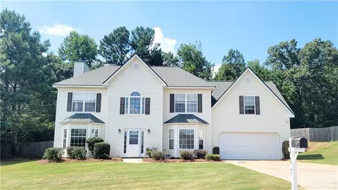 157 Towler Shoals Dr, Loganville, GA 30052