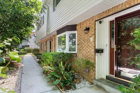 7312 Cardigan Cir, Sandy Springs, GA 30328