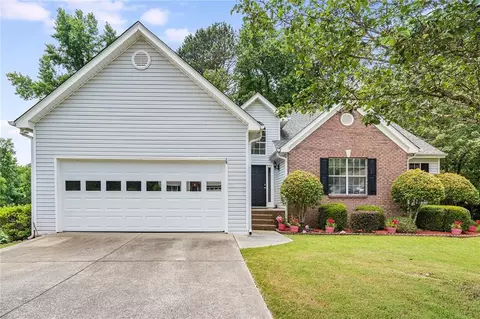 1220 Wilkes Crest Dr, Dacula, GA 30019
