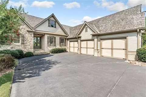 194 Blue Heron Blf, Dawsonville, GA 30534