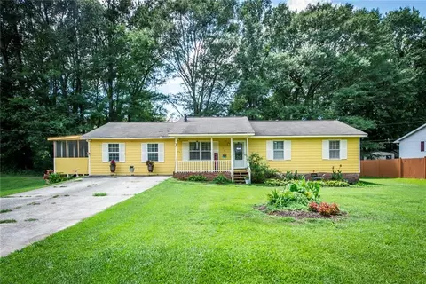 112 Crestline Way, Carrollton, GA 30117