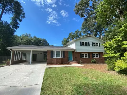 2160 Tropicana Dr, Suwanee, GA 30024