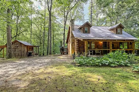 9 Sequoia Hills Ln, Clayton, GA 30525