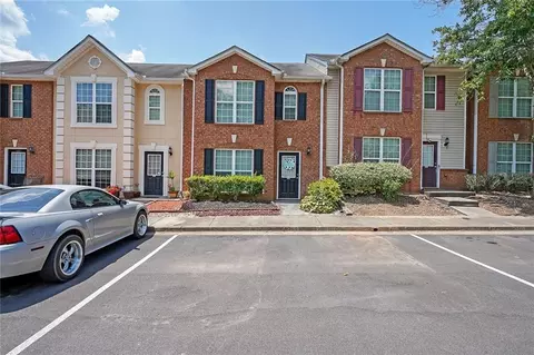 2799 Valley Green Dr, Gainesville, GA 30504