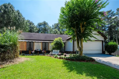 40 Cedar Rd, Covington, GA 30016