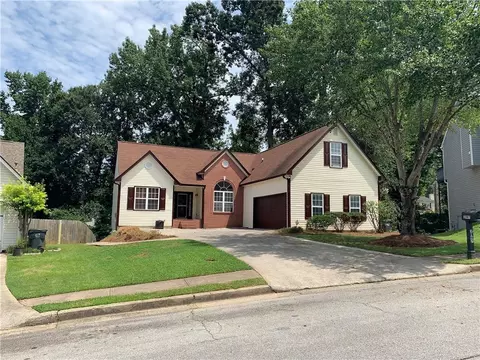 2197 Carlysle Creek Dr, Lawrenceville, GA 30044