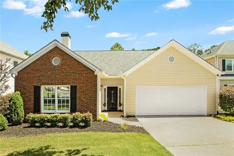 325 Foe Creek Dr, Roswell, GA 30076