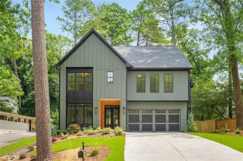 2746 Cove Cir NE, Atlanta, GA 30319
