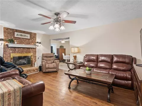 135 Circle Dr, Hampton, GA 30228 photo 6