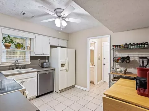 135 Circle Dr, Hampton, GA 30228 photo 10