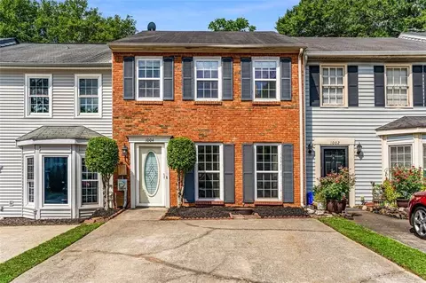 1004 Windy Oaks Ct SE, Smyrna, GA 30080