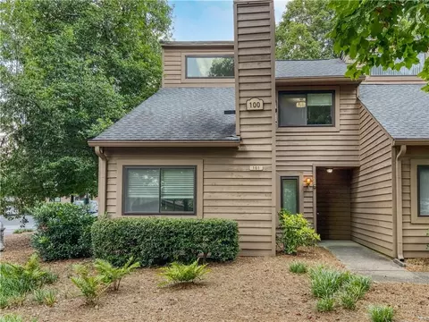 101 Parkaire Xing, Marietta, GA 30068
