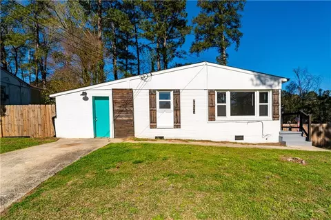 772 Amber Pl NW, Atlanta, GA 30331