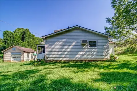 73 E Spring St, Nelson, GA 30151 photo 8