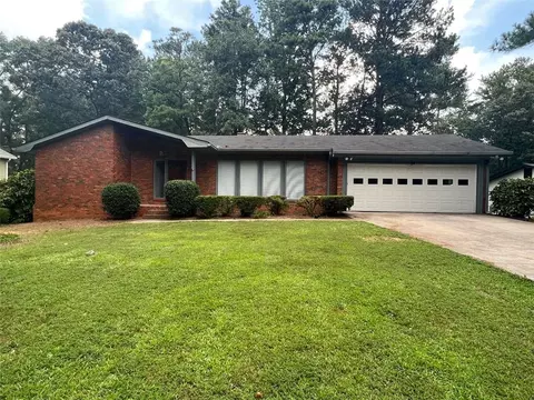 520 Shannon Green Cir SW, Mableton, GA 30126