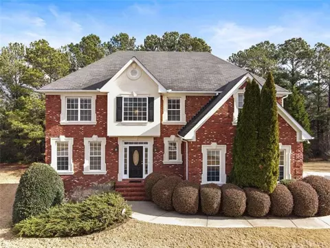 2713 Whitecrest Cir, Conyers, GA 30013