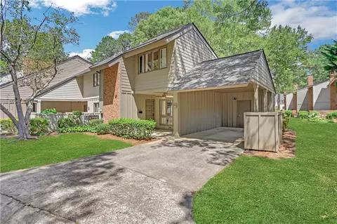 895 Cedar Crk N, Marietta, GA 30067