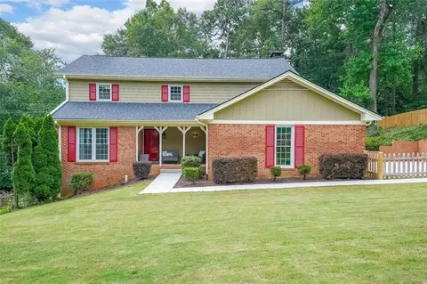 4152 Echo Woods Dr, Clarkston, GA 30021
